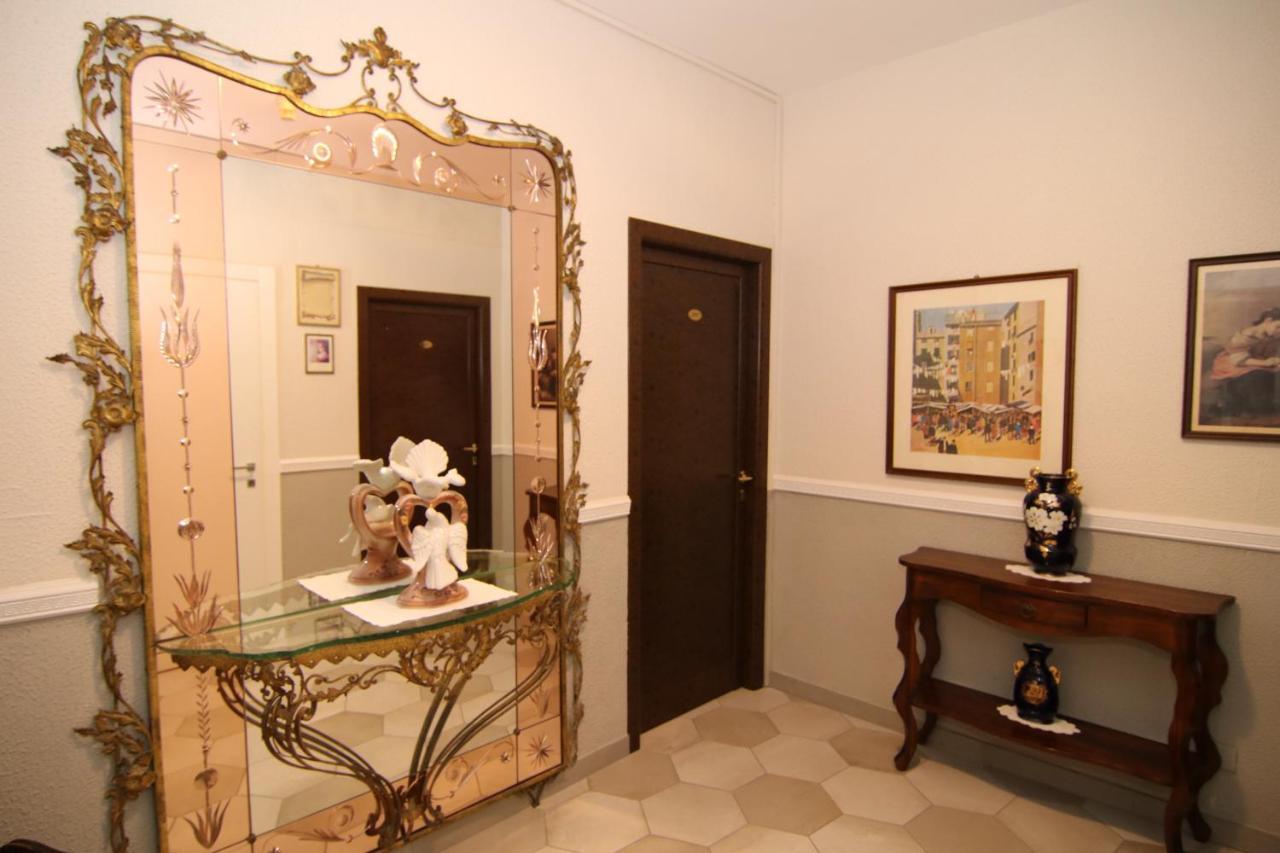Hotel Ristorante Vittoria Сантия Экстерьер фото